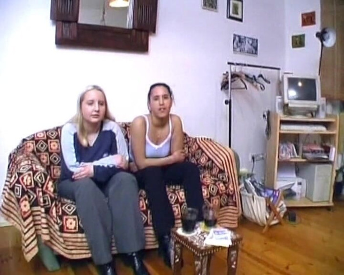 Busty German Sluts: Curve germane țâțoase care se joacă cu pula după futai cu...