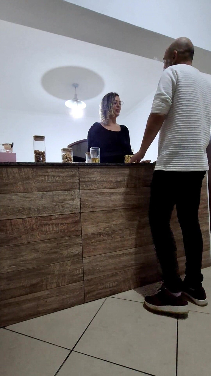 Gabi SweetCouplesStories: Зраджує чоловікові з незнайомцем у барі, але тільки анал.