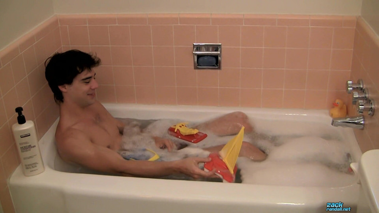 Zack Randall: Couilles drainantes pendant le bain, branlette