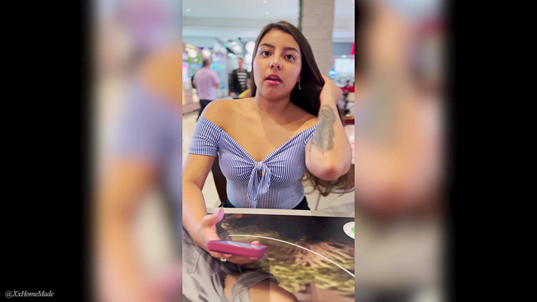 XxHomeMade: POV - Eu ajudei uma garota fofa no shopping e ela...