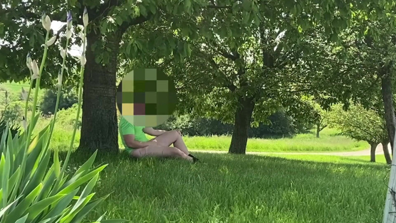 Lucas Nathan King: Risicovolle masturbatie in openbaar park | Enorme cumshot