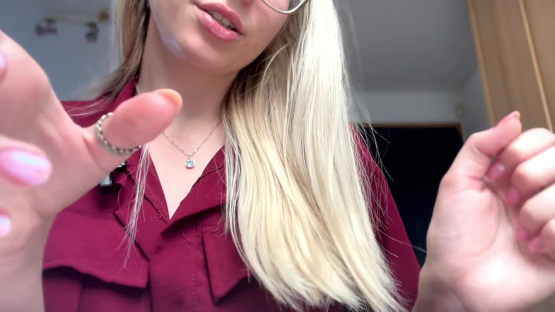 Goddess_Bella_Rae: Zlá dívka tě trestá lechtáním Asmr