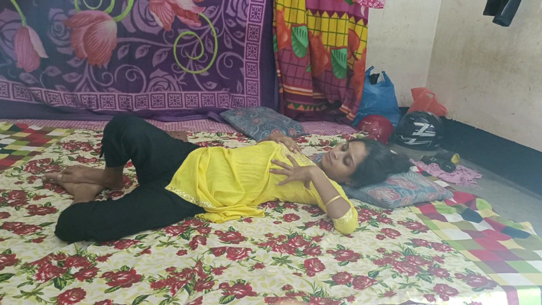 Easypron: Une jolie villageoise desi se fait baiser