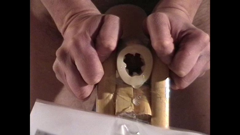Mark Hannes: Šukání kundičky s dlouhým Fleshlight