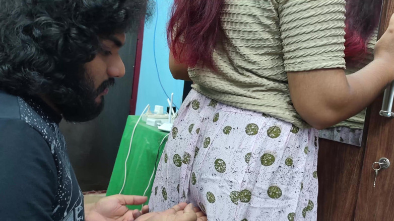 Vaishnavysharunraj: Romansa ciuman pantat dengan mengisap payudara