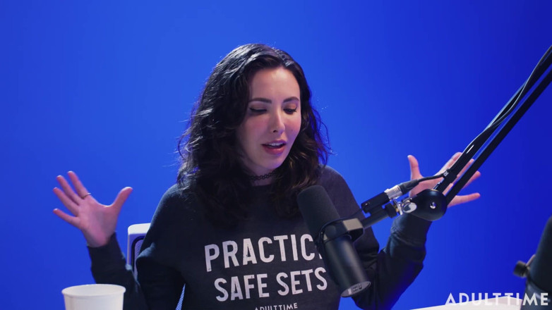 Adult Time Podcast: Casey Calvert: Parodie tygřího krále, syndrom podvodníka &amp; BDSM | čas pro dospělé...