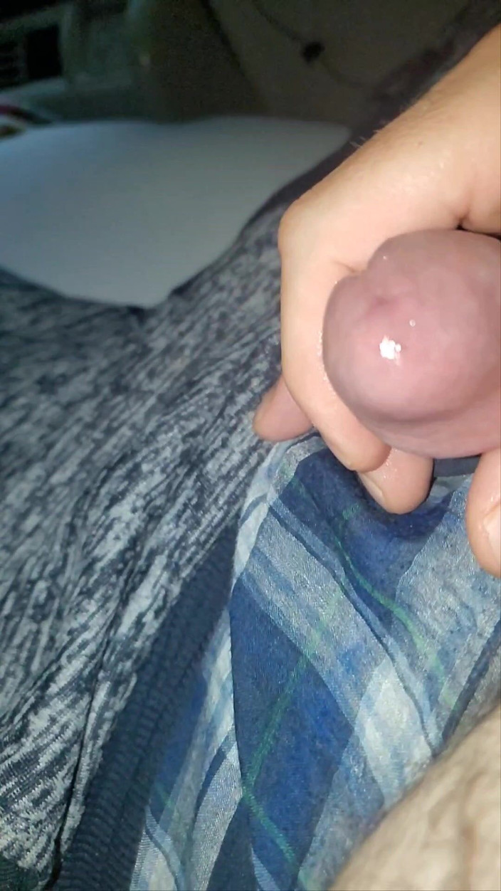 StickyStiltzDogg: 자지를 빨아주는 18세 소녀