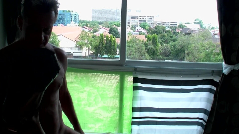 Exotic Girls: Секс утрьох з гарячою тайською дівчиною!