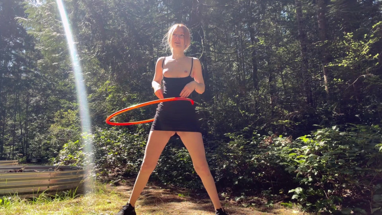 Destination Kat: Hula Hoop dan Flash