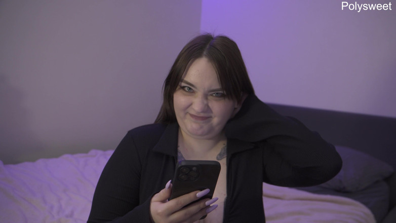 Polly Sweet: Pornostory: Nenn mich Señora, während ich dich mit einem Strap-On...