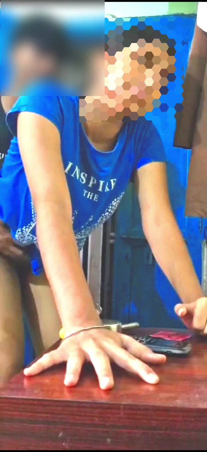 SanskariGirl1: Sex dur și rapid în Casa de fată indiană desi studentă