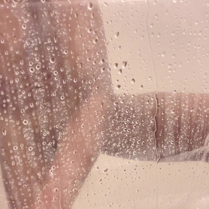 Emilycreams1: Scheren onder de douche