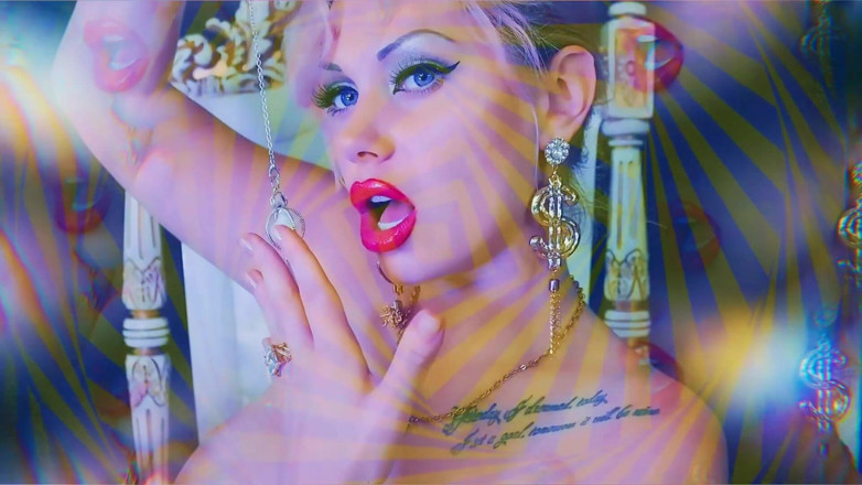Goddess Misha Goldy: Avviso!!! Include allucinazioni erotiche!! Ti fotterò totalmente il cervello