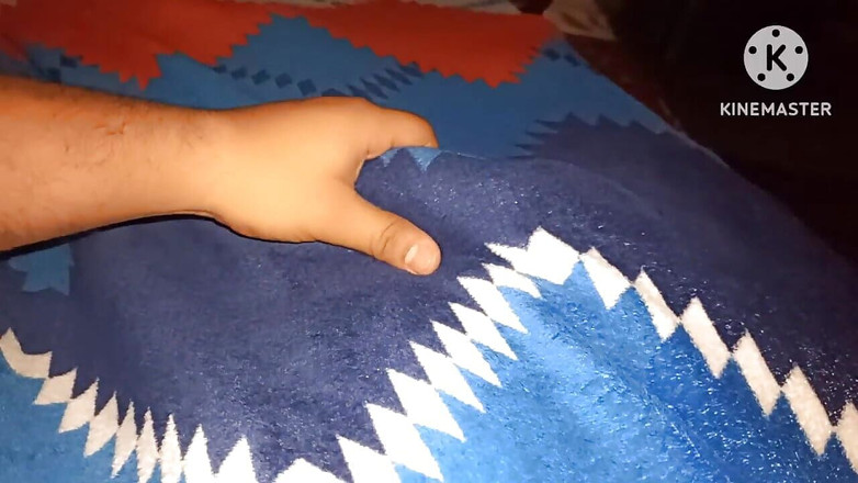 Desi__Panda: Amie hétéro, grosse bite monstrueuse, minuit - partie 3