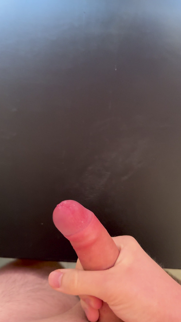 SoloEdgeMaster: Je me suis masturbé et j’ai éjaculé accidentellement