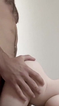 Njut av videon och få din kuk att komma hårt.