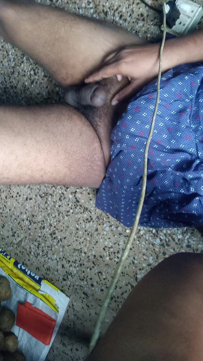 Sweet Indian cock: Il mio grosso cazzo massaggio con olio video - 1