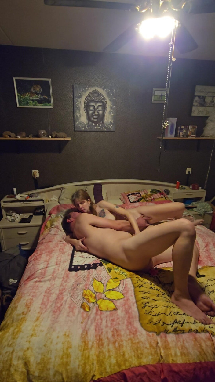 TheBeastFromTheEast: Пара в любительском видео