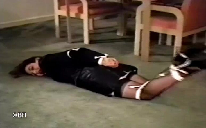 Art of Bondage: Meminta perhambaan