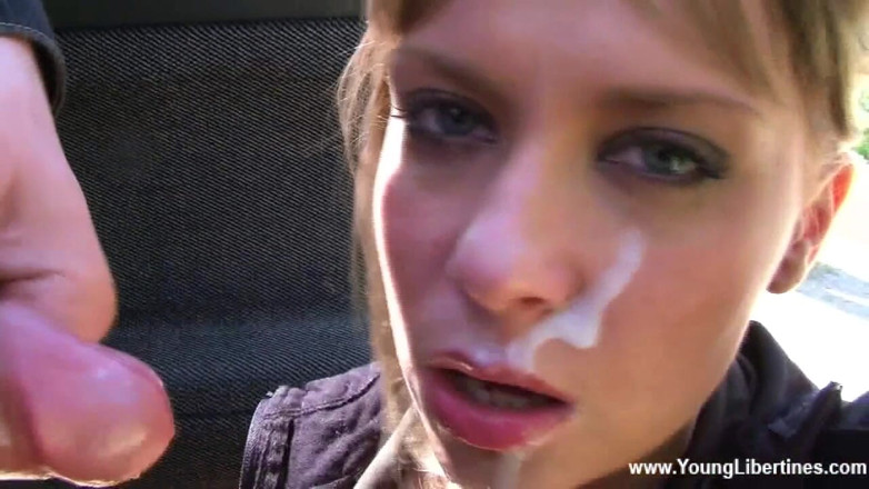 Young Libertines: Picked up blonde gives front seat blowjob