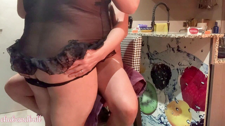 Chub_Bull: Je joue avec ma salope