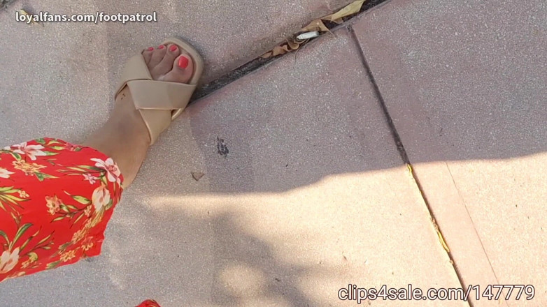 Foot Patrol: South Beach'te güzel kızıl saçlı gezgin redbone