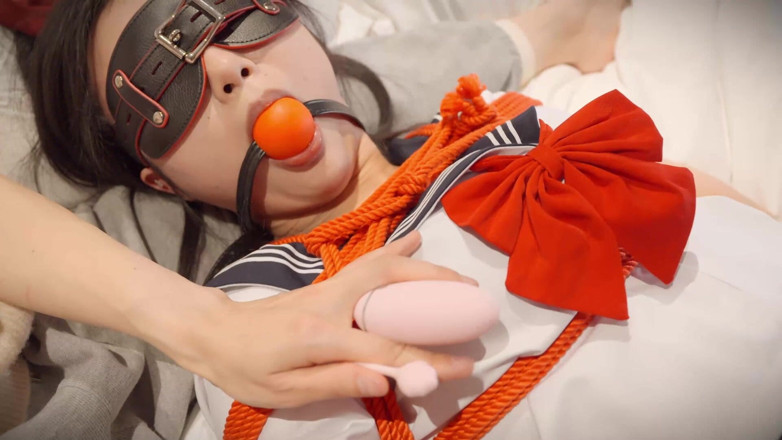 OrangeXXOO: Моя зведена сестра трохи м 01