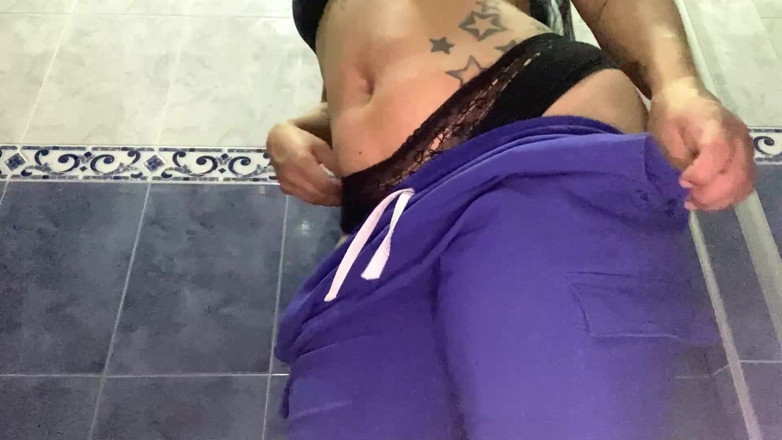 irina69star: Dr. Rangel의 사무실 욕실에 있는 카메라
