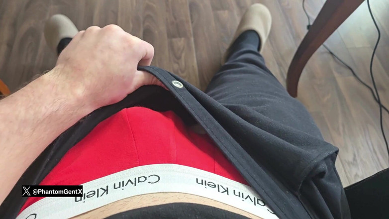 PhantomGentX: Heißer weißer typ wichst im pyjama-outfit, nachdem er live auf...