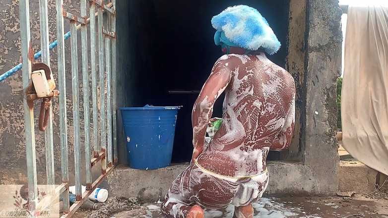 Naturelle Chocolat: Sexy koupání vesnického stylu, láska cítí, jak vánek kouří můj šťavnatý...