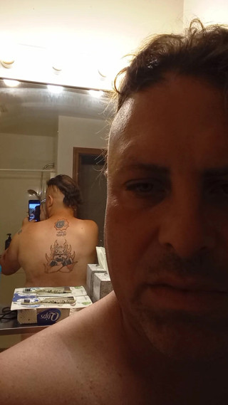 JG Risk: Tous mes tatouages sur moi
