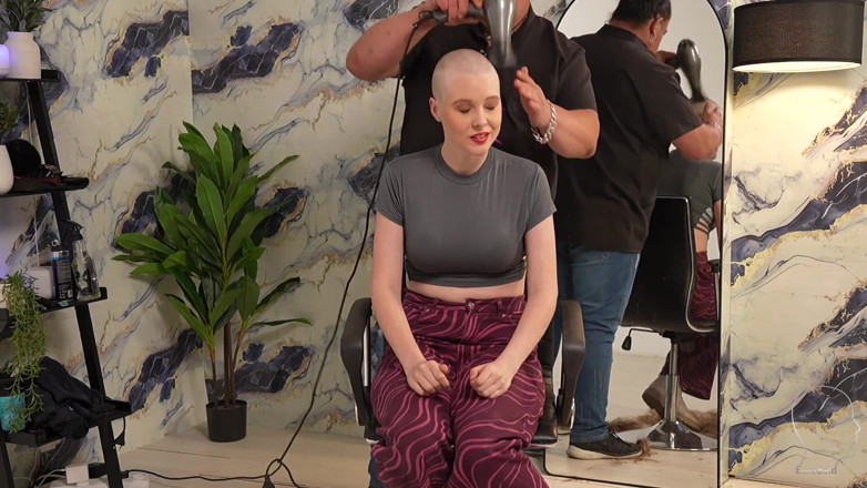 Euro Bald: Layla