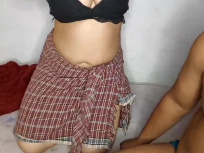 Hemant sarita: Novia Tiene Sexo Salvaje Con Voz Hindi