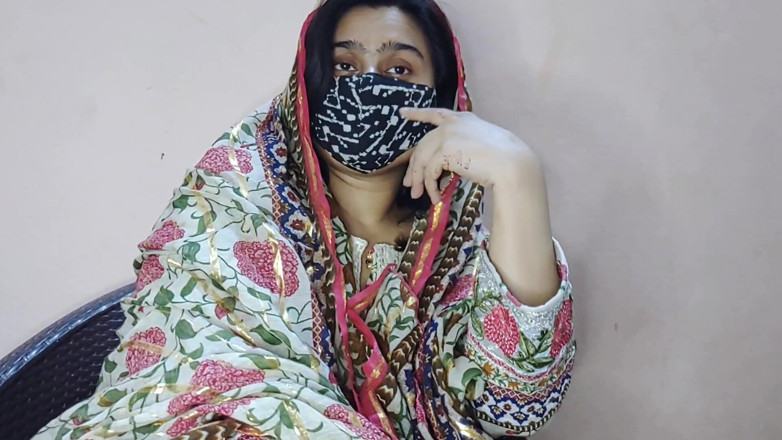 Faryal: Бари Baji Ne Di Chote Бхай Apni Chut - ясный разговор хинди