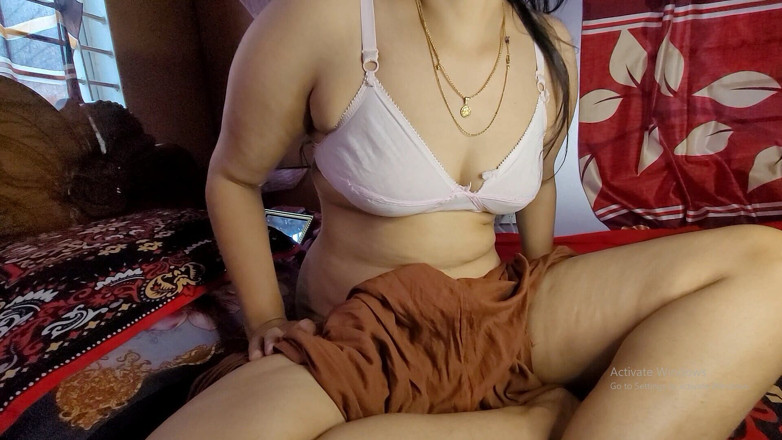 Tasnim Zara: Pria India suka gadis lajang desi viral dengan memek berbulu...