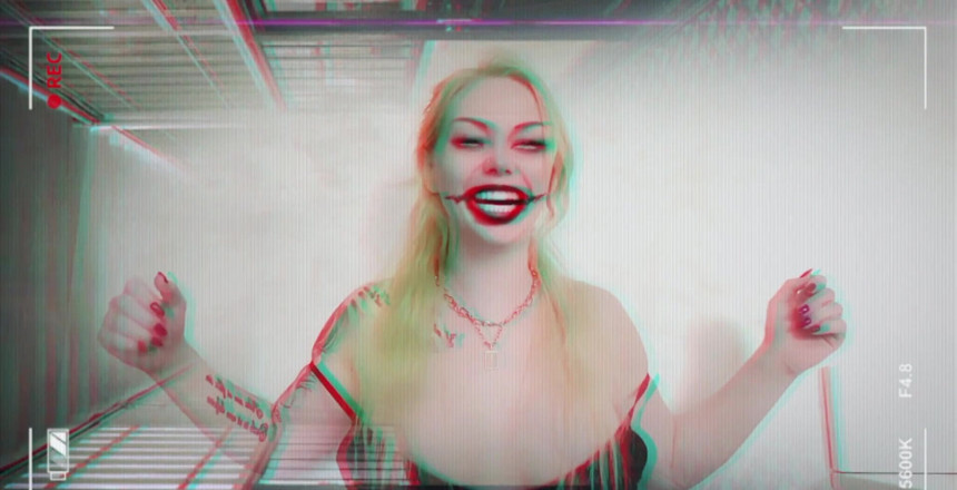 Goddess Misha Goldy: Tu ne veux pas être un autre loser qui me caresse,...