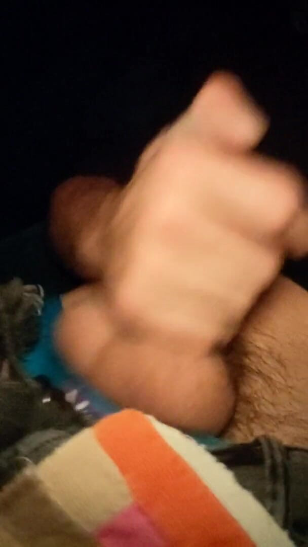 Sexy possum: Ngocok dan crot buru-buru