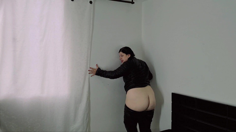 Alice H: Buttcrack约会