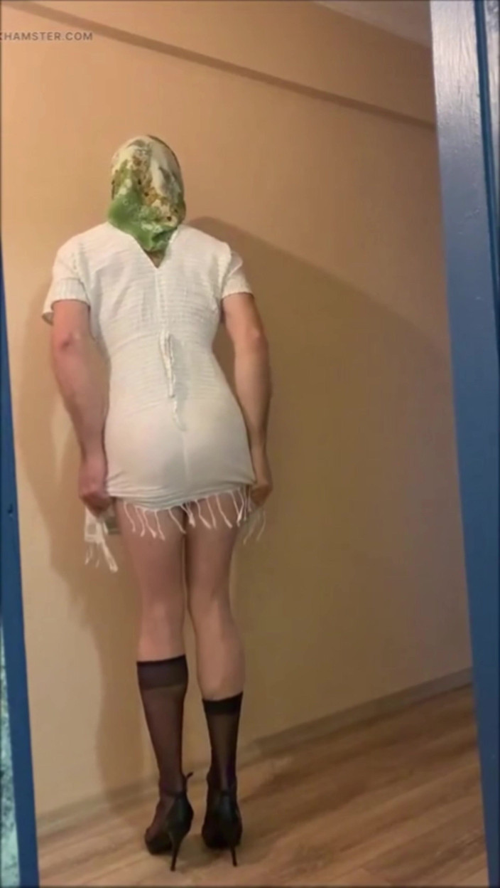 cd_aysemmm: Ik vrijte met mijn oudere buurvrouw in het appartement