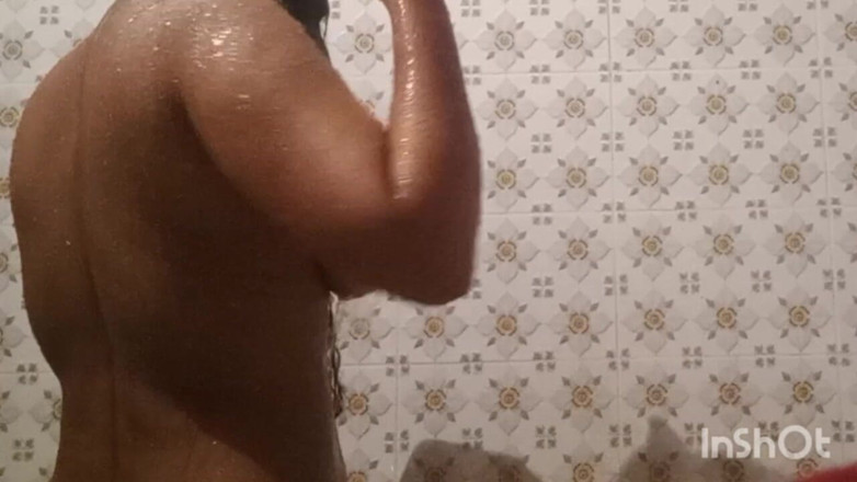 bdsupersex: Jannat mostra le sue grandi tette ragazze di collage a...