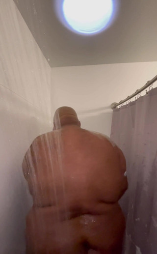 Blkhole420: Weight in, shower and baby oil
