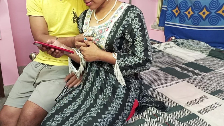 DesiSexCreator: Älskare knullar jungfru indisk desi bhabhi innan hennes äktenskap så hårt...