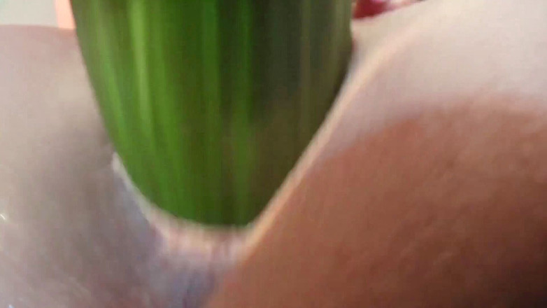 German amateur - 100% German hardcore videos: Geile milf anal-masturbation