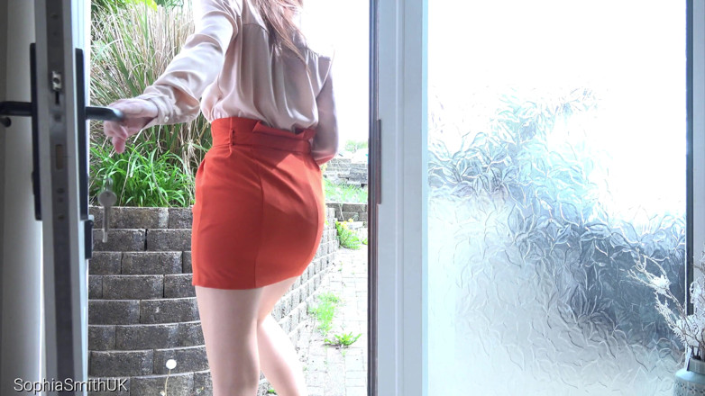 SophiaSmithUK: Sexy dívka jde řídit