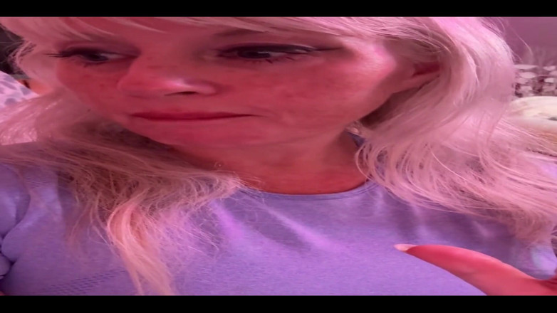 PaintedRose Taboo Femdom Fetish MILF: Hromové řve! Rychlé! někdo hraje thunderstruck 