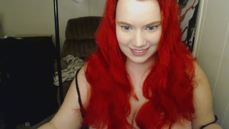 Scarlet Vixen: Rothaarige wird rülpsen!
