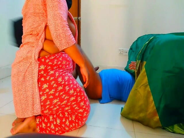 Aria Mia: Unbegrenzten sex mit Tante für zehn Tage teilen!