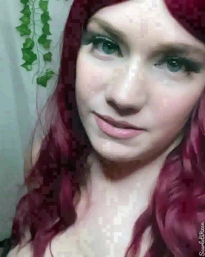 Scarlet Vixen: Sclavul spermei lui Poison Ivy