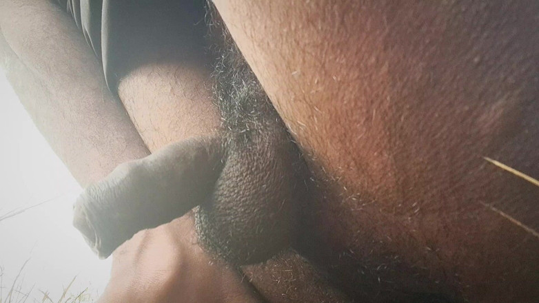 Desi_Porn_India: Ma nouvelle vidéo de pisse desi sexy dans les champs