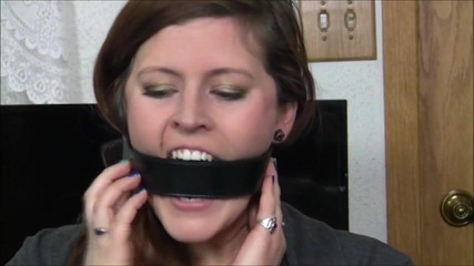 Selfgags classic: ¡La chica amateur de al lado se engañe!